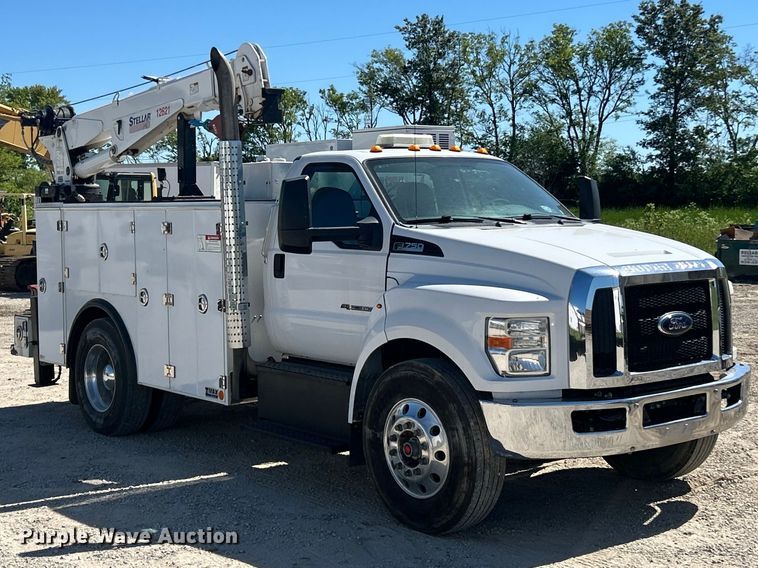 image for item FC2642 2016 Ford F750 Super Duty utility / service truck