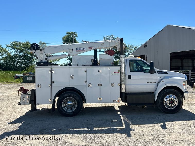 image for item FC2642 2016 Ford F750 Super Duty utility / service truck