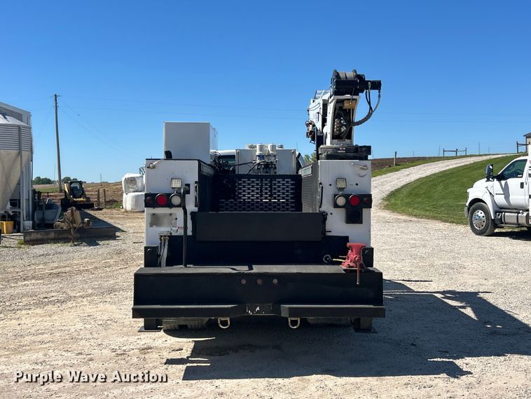 image for item FC2642 2016 Ford F750 Super Duty utility / service truck