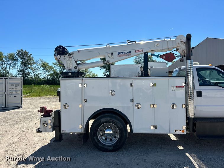 image for item FC2642 2016 Ford F750 Super Duty utility / service truck