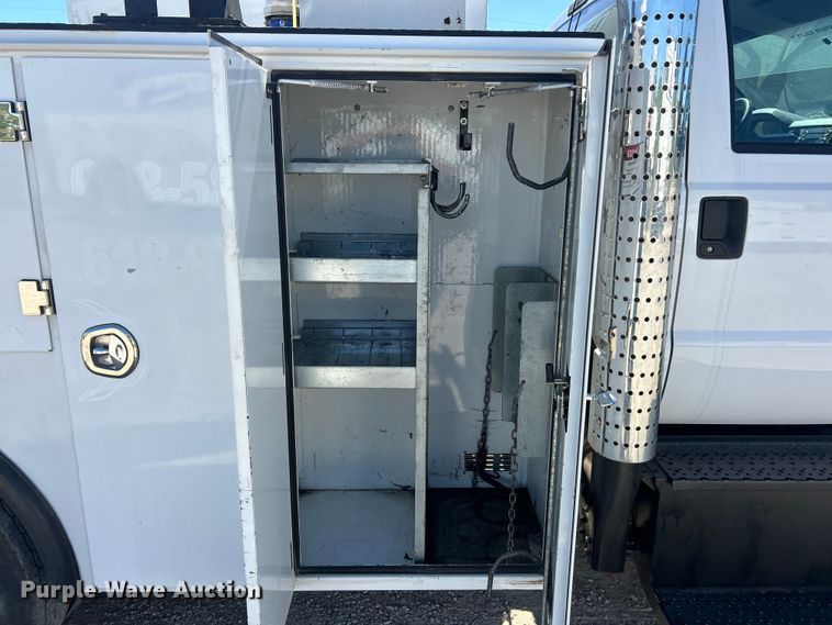 image for item FC2642 2016 Ford F750 Super Duty utility / service truck