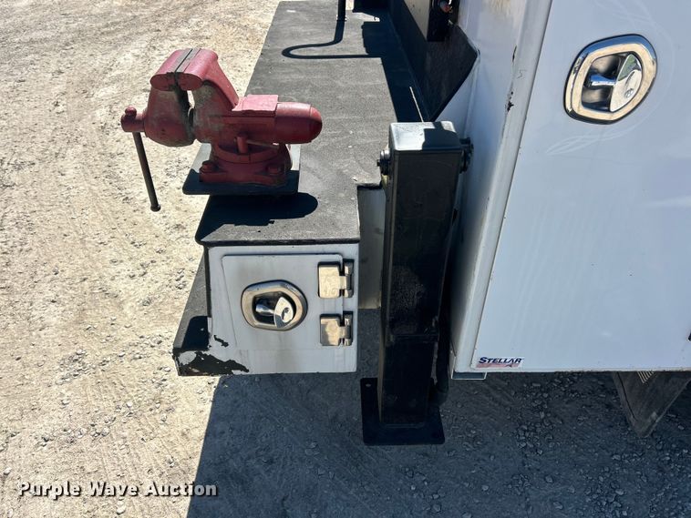 image for item FC2642 2016 Ford F750 Super Duty utility / service truck