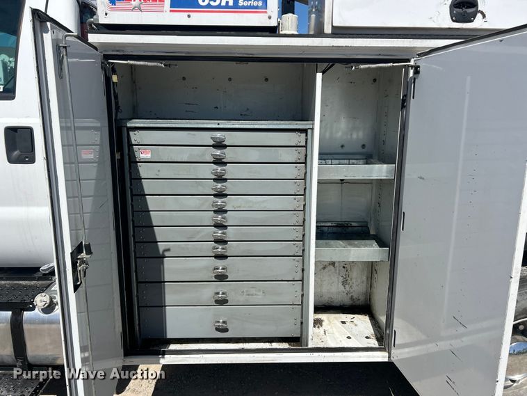 image for item FC2642 2016 Ford F750 Super Duty utility / service truck