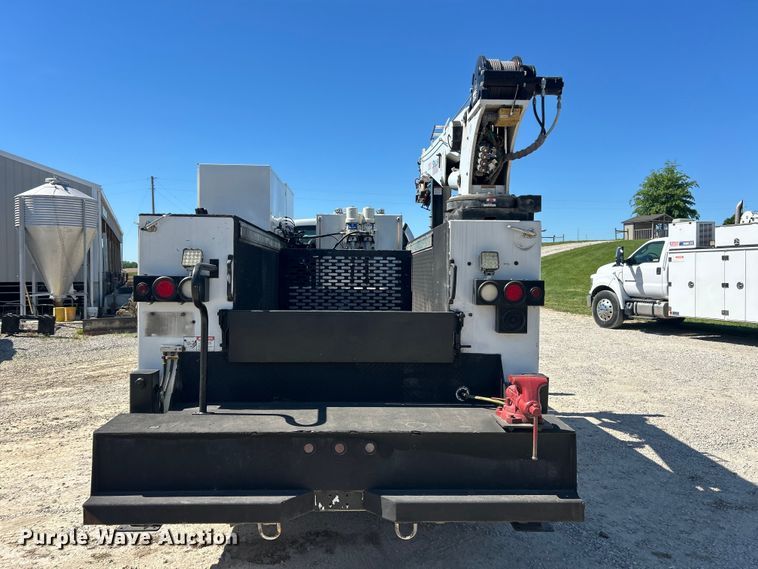 image for item FC2642 2016 Ford F750 Super Duty utility / service truck