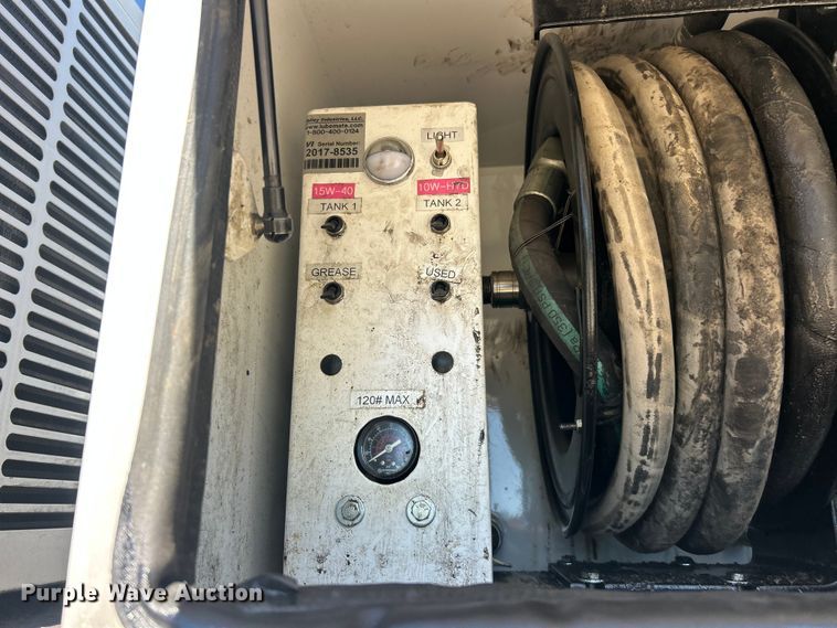 image for item FC2642 2016 Ford F750 Super Duty utility / service truck