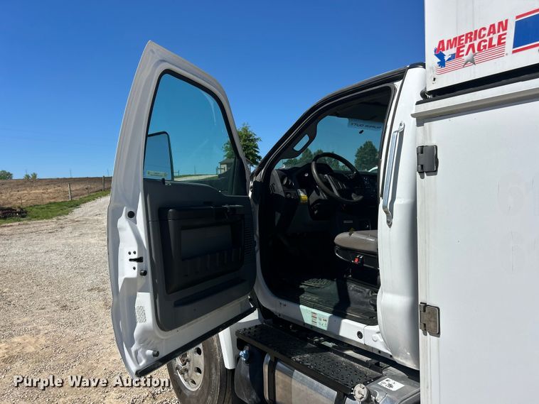 image for item FC2642 2016 Ford F750 Super Duty utility / service truck