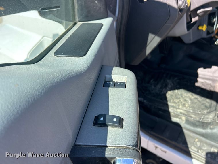 image for item FC2642 2016 Ford F750 Super Duty utility / service truck