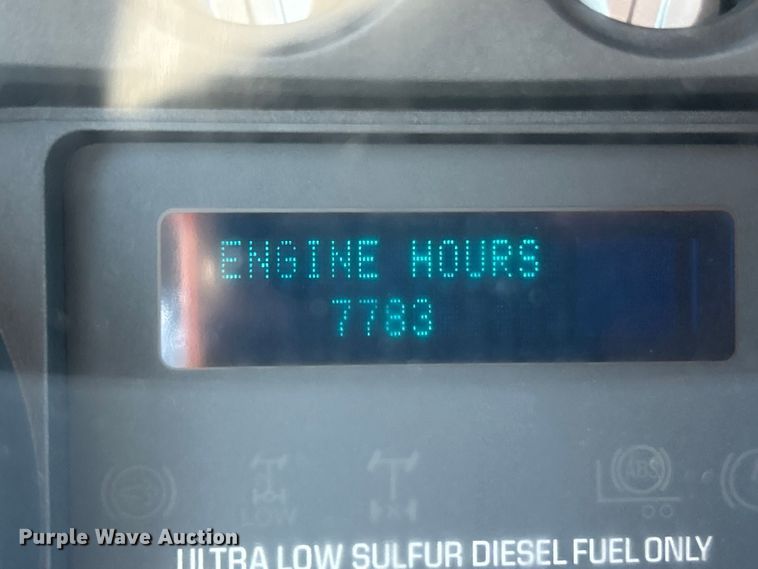 image for item FC2642 2016 Ford F750 Super Duty utility / service truck