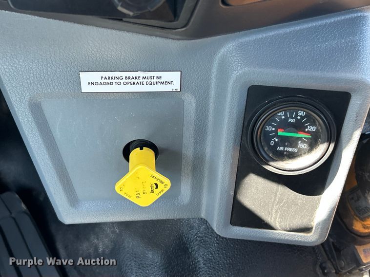 image for item FC2642 2016 Ford F750 Super Duty utility / service truck