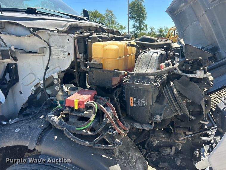 image for item FC2642 2016 Ford F750 Super Duty utility / service truck