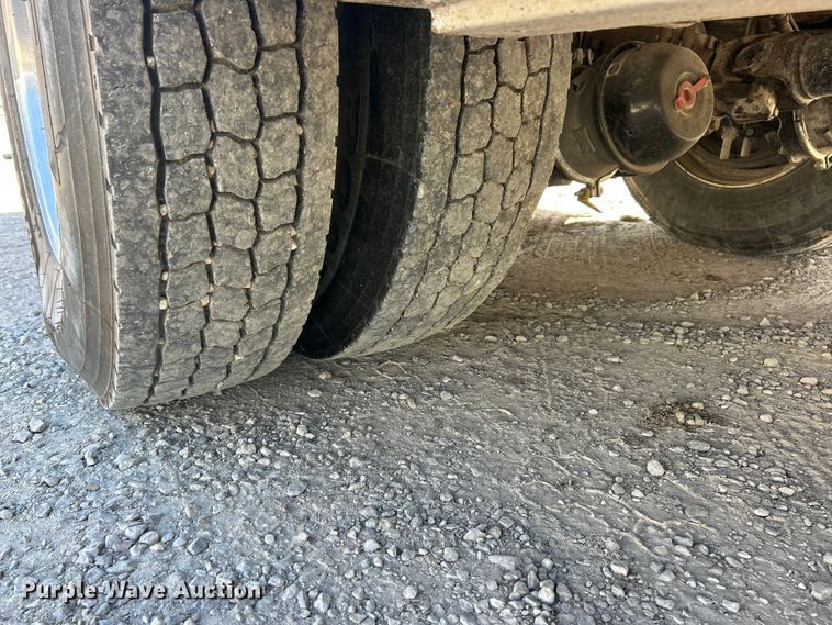 image for item FC2642 2016 Ford F750 Super Duty utility / service truck