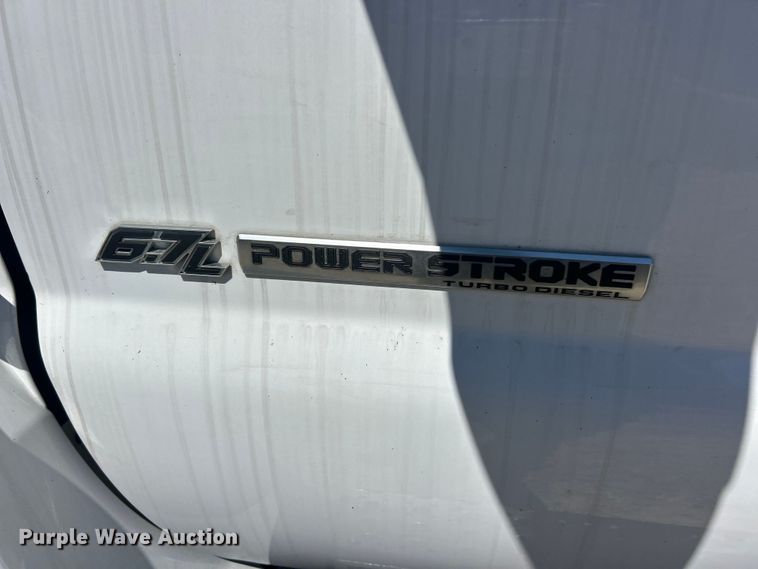 image for item FC2642 2016 Ford F750 Super Duty utility / service truck