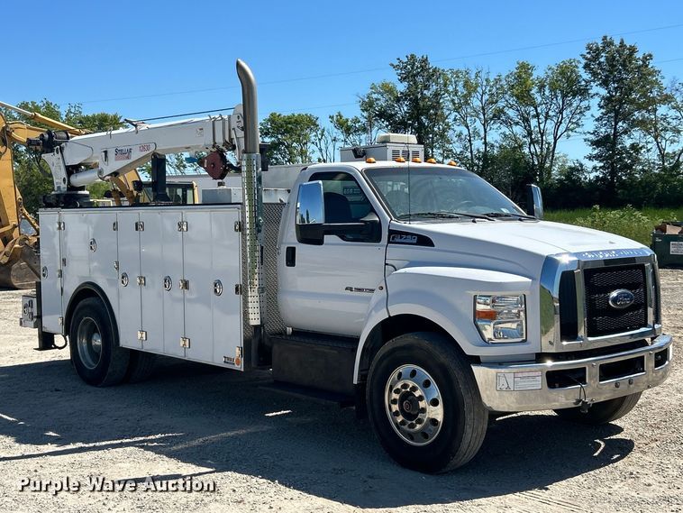 image for item FC2643 2017 Ford F750 Super Duty utility / service truck