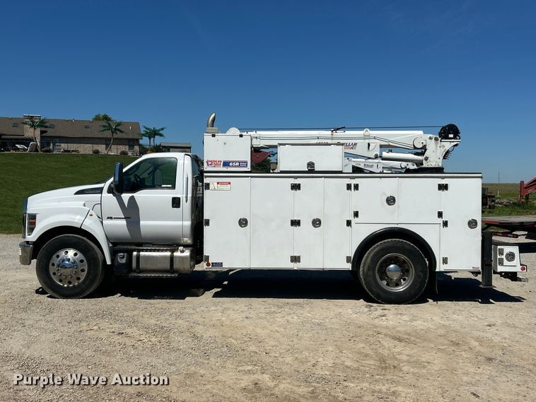 image for item FC2643 2017 Ford F750 Super Duty utility / service truck
