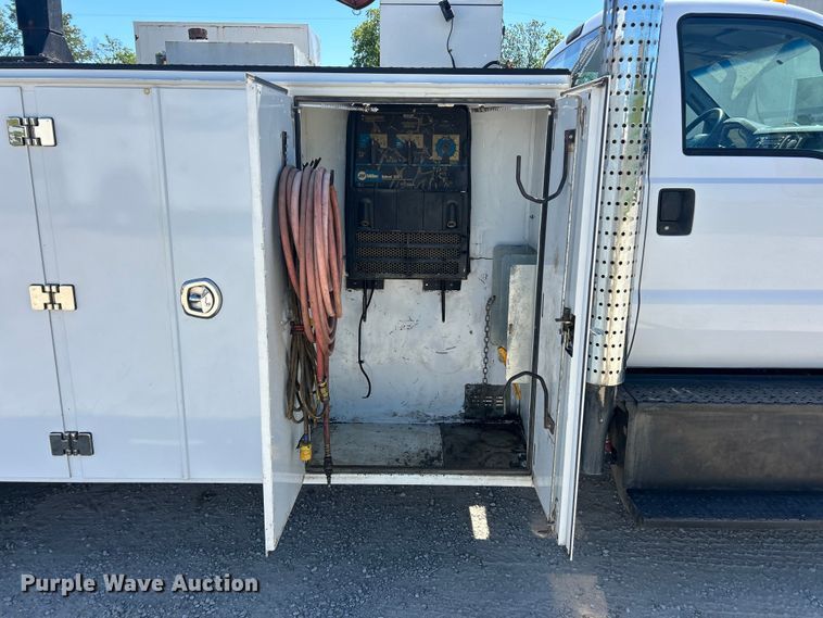 image for item FC2643 2017 Ford F750 Super Duty utility / service truck