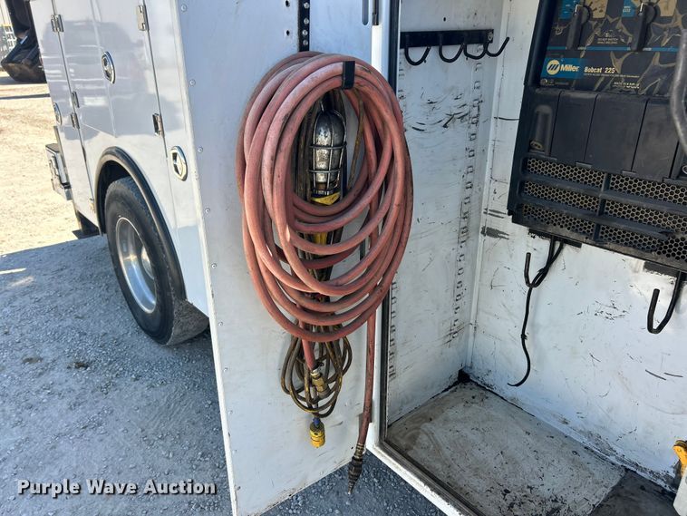 image for item FC2643 2017 Ford F750 Super Duty utility / service truck