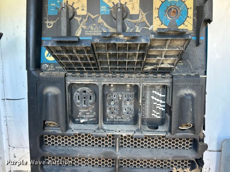 image for item FC2643 2017 Ford F750 Super Duty utility / service truck