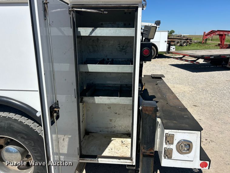 image for item FC2643 2017 Ford F750 Super Duty utility / service truck