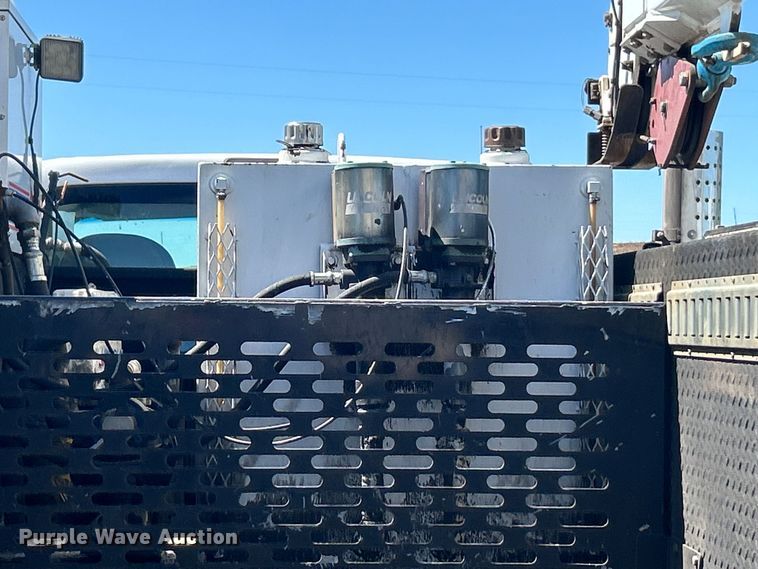 image for item FC2643 2017 Ford F750 Super Duty utility / service truck