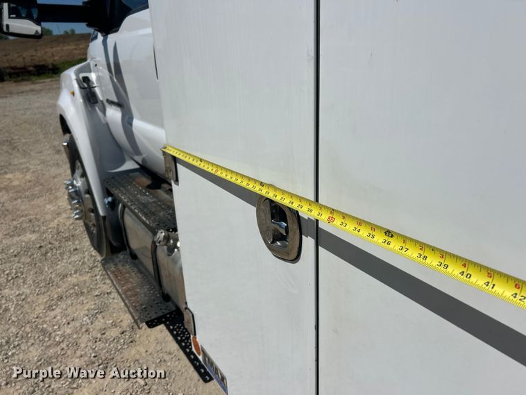 image for item FC2643 2017 Ford F750 Super Duty utility / service truck