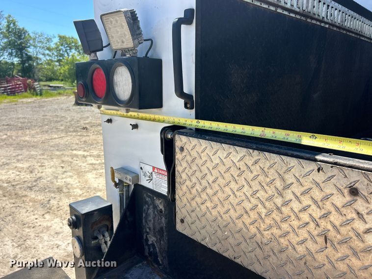 image for item FC2643 2017 Ford F750 Super Duty utility / service truck