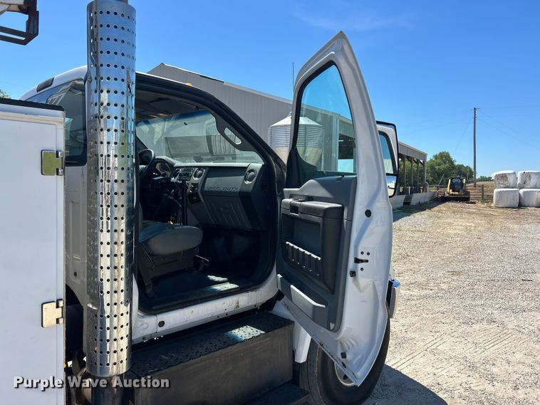 image for item FC2643 2017 Ford F750 Super Duty utility / service truck