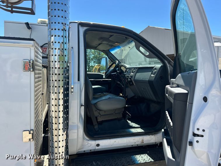 image for item FC2643 2017 Ford F750 Super Duty utility / service truck