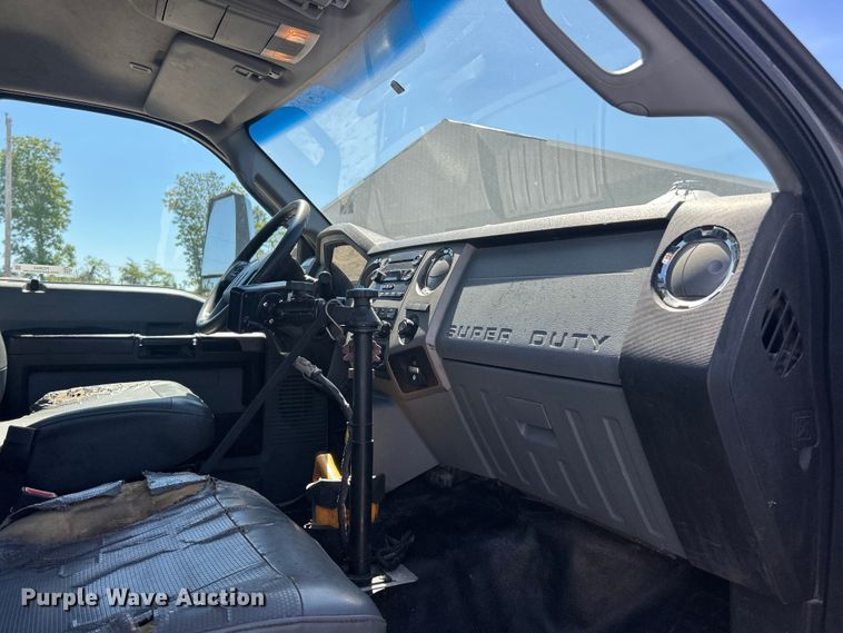 image for item FC2643 2017 Ford F750 Super Duty utility / service truck