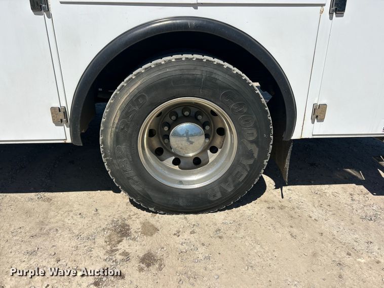 image for item FC2643 2017 Ford F750 Super Duty utility / service truck
