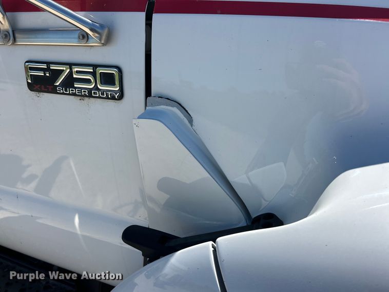image for item FC2644 2013 Ford F750 XLT Super Duty utility / service truck