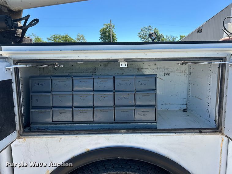 image for item FC2644 2013 Ford F750 XLT Super Duty utility / service truck