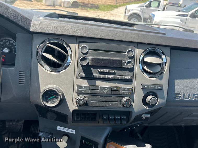image for item FC2644 2013 Ford F750 XLT Super Duty utility / service truck
