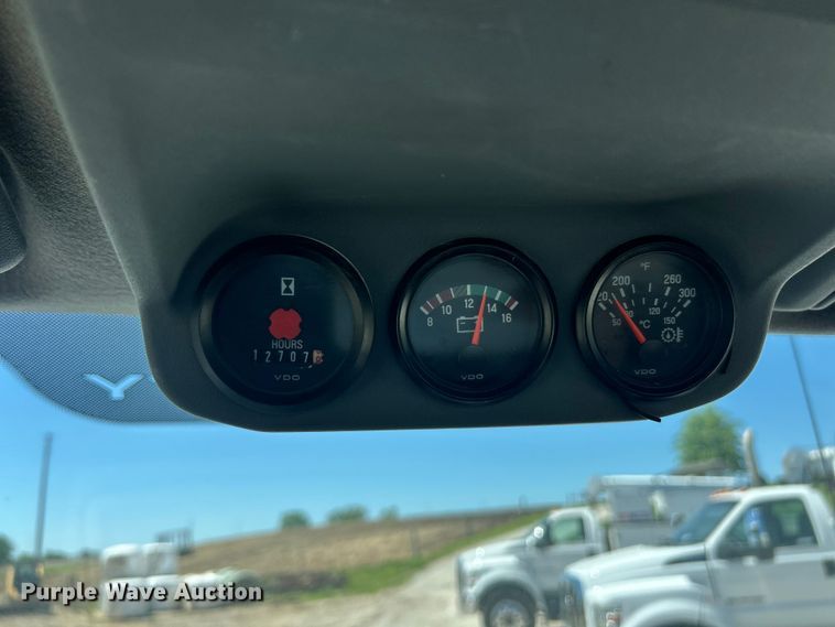 image for item FC2644 2013 Ford F750 XLT Super Duty utility / service truck