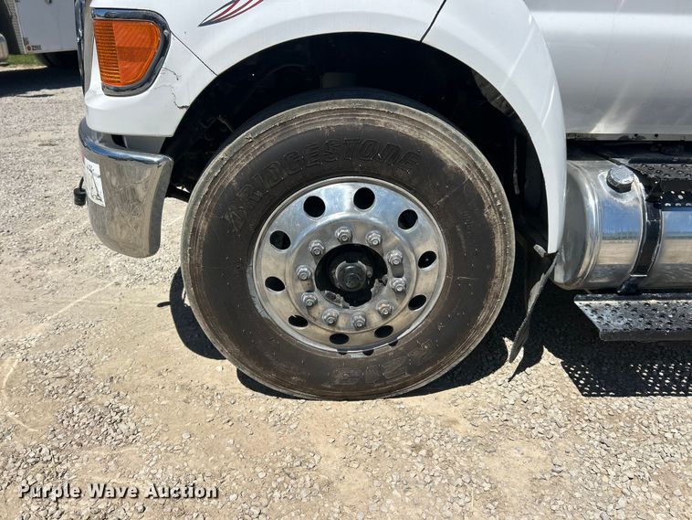 image for item FC2644 2013 Ford F750 XLT Super Duty utility / service truck