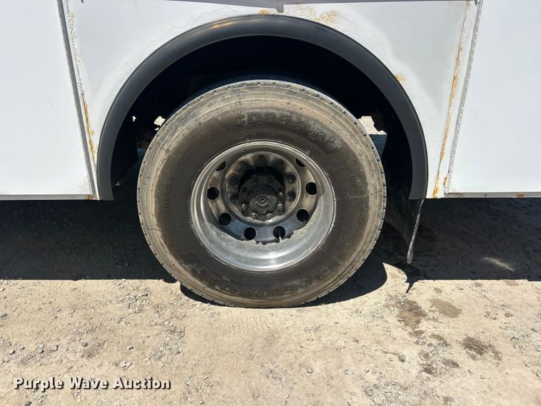 image for item FC2644 2013 Ford F750 XLT Super Duty utility / service truck