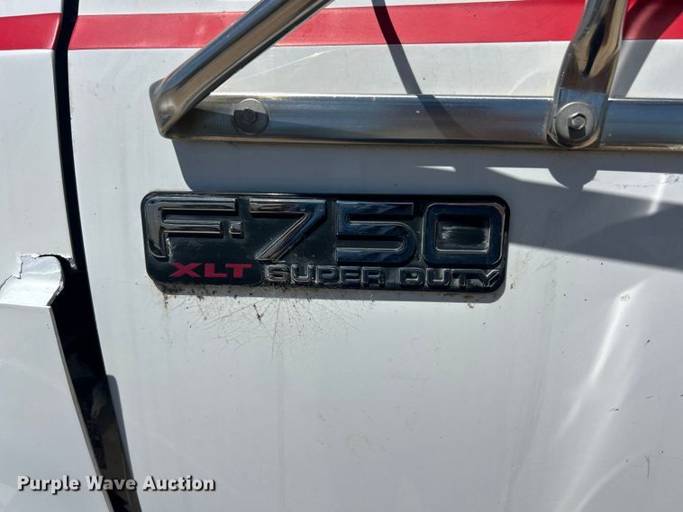 image for item FC2644 2013 Ford F750 XLT Super Duty utility / service truck