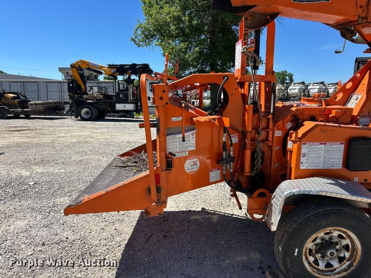 image for item FC2648 2020 Bandit Intimidator 12XP wood chipper