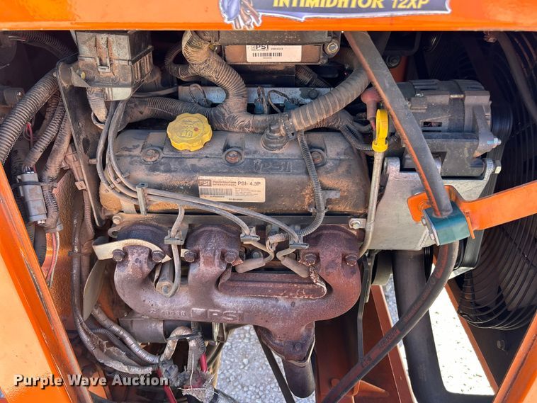 image for item FC2648 2020 Bandit Intimidator 12XP wood chipper