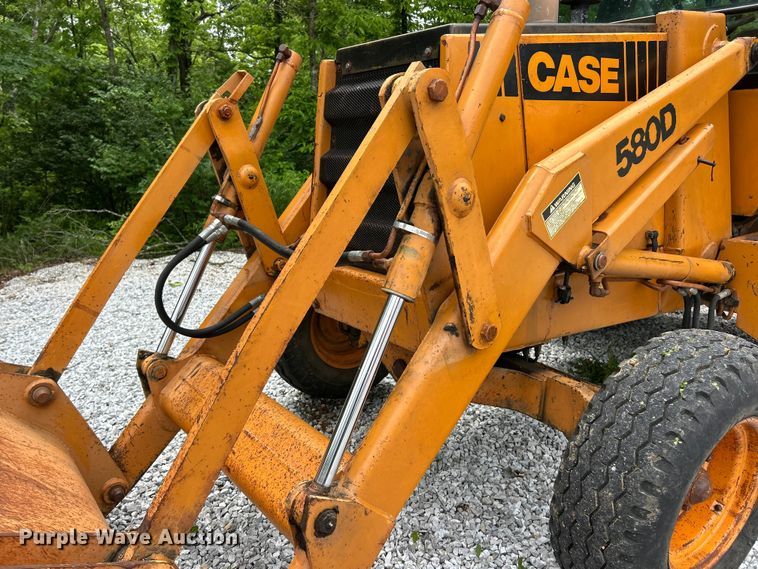 image for item FC2664 1981 Case 580D backhoe