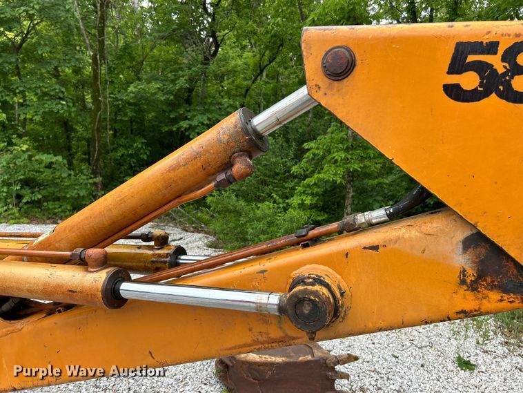 image for item FC2664 1981 Case 580D backhoe