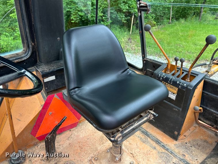 image for item FC2664 1981 Case 580D backhoe