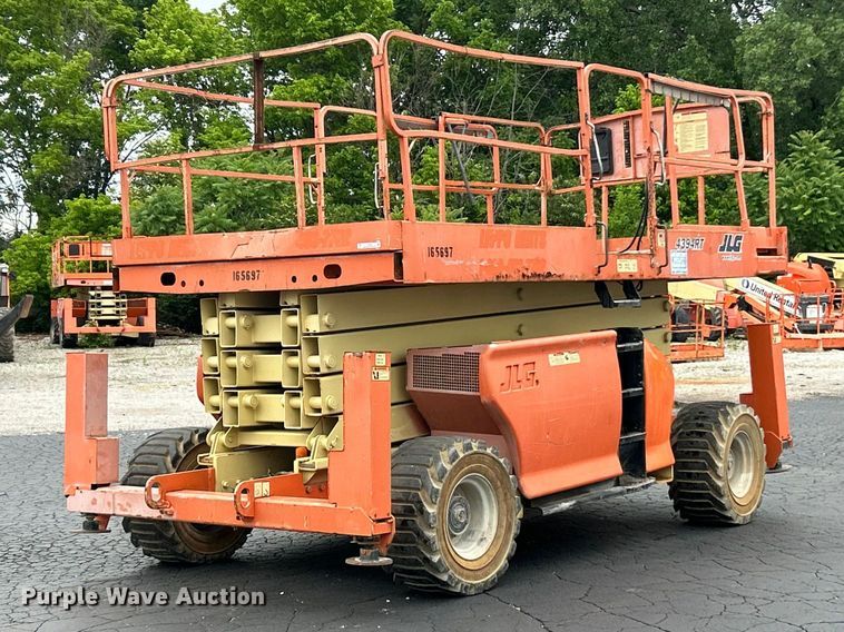 image for item FC2665 JLG 4394RT scissor lift