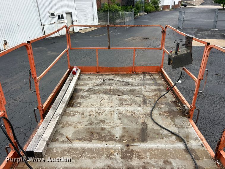 image for item FC2665 JLG 4394RT scissor lift