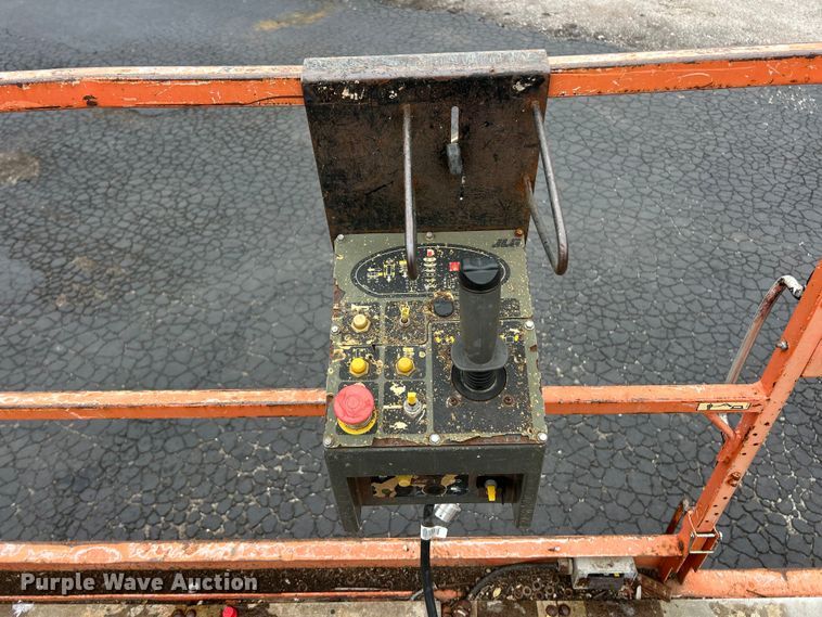 image for item FC2665 JLG 4394RT scissor lift
