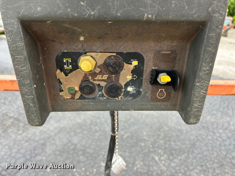 image for item FC2665 JLG 4394RT scissor lift