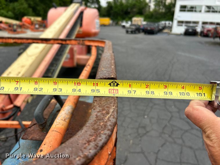 image for item FC2666 2005 JLG 600S boom lift
