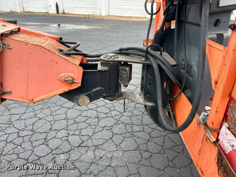 image for item FC2666 2005 JLG 600S boom lift