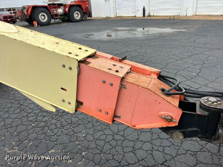 image for item FC2666 2005 JLG 600S boom lift