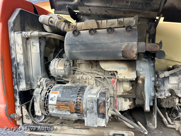 image for item FC2666 2005 JLG 600S boom lift