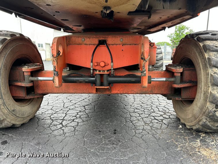 image for item FC2666 2005 JLG 600S boom lift